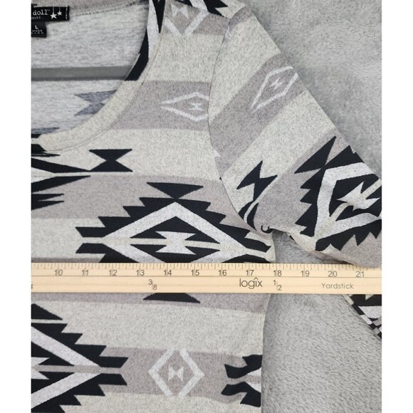 Living Doll Shirt Womens Large Gray Black Southwestern Long Sleeve Pullover Top - Picture 4 of 11